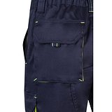 Zweifarbige Stretch-Bermudashorts mit mehreren Taschen (240 g/m²) aus Baumwolle (46 %), EME (38 %) und Polyester (16 %) Altie
