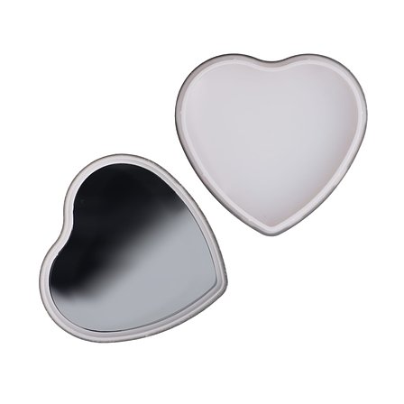 Lippenbalsam  in Flacher metallischer Herzformdose Benini