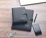 DIN A4 Portfolio & Ladestation Gillia