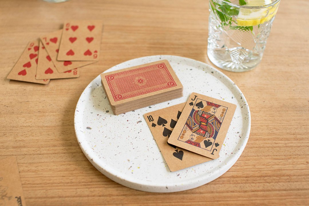 Kartenspiele aus recyceltem Papier Raminat