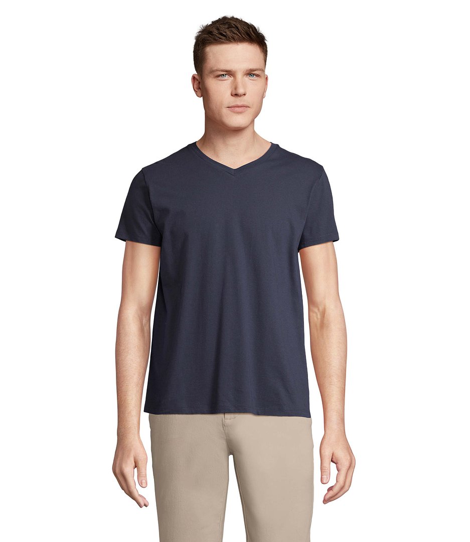 V V-NECK T-Shirt Trina