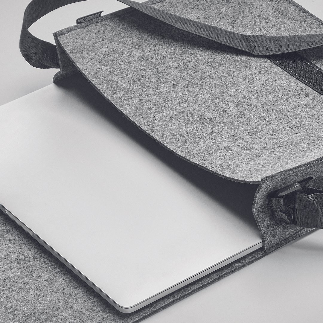 Umhängetasche aus RPET-Filz Ciama