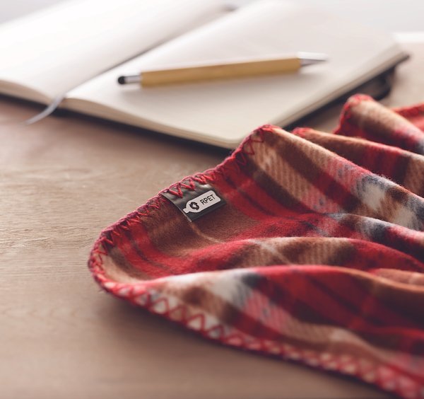 RPET Fleece-Reisedecke Karo Waltia