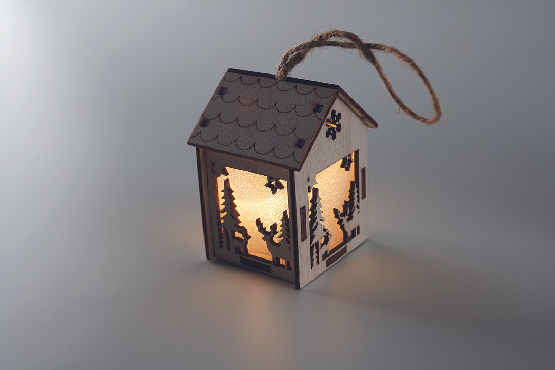 Anhänger Haus mit Licht Altix