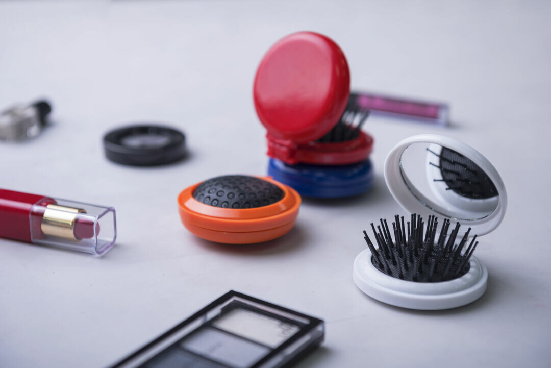 Bürste mit Spiegel Idnce