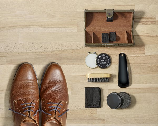 Schuhputzset in Kunstleder-Rolle Jona