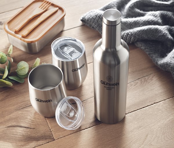 Set mit Flasche und Bechern Tritel