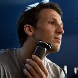 Philips Elektrischer Nass- und Trockenrasierer Paulie