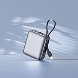 Nova Powerbank 22,5 W Power Delivery mit integrierten Kabeln 10.000 mAh Ainatha