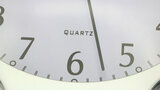 Wanduhr Idego