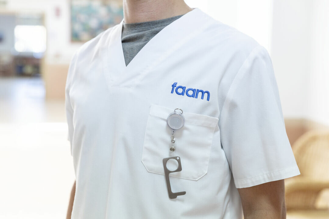 Namensschild Halter Idsur