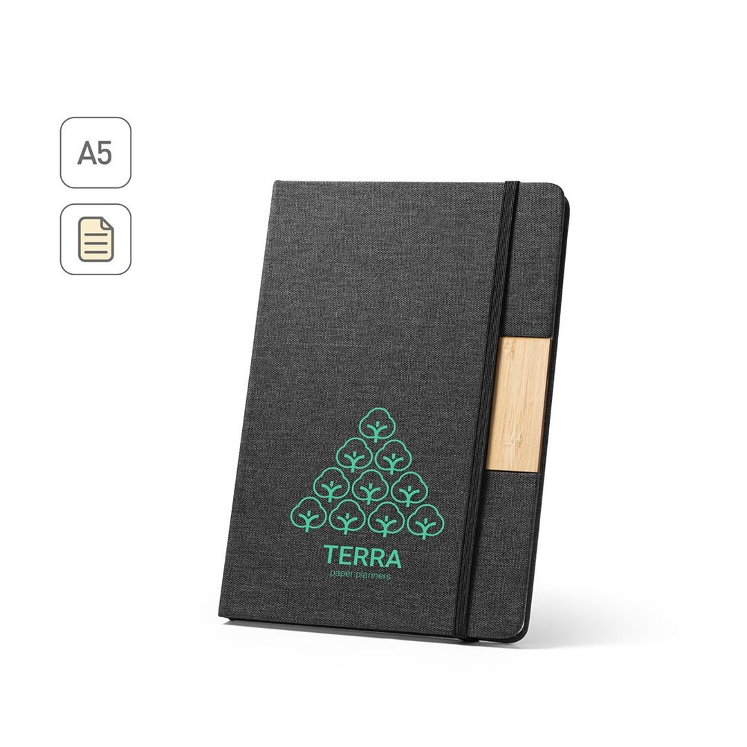 Notizbuch im Format A5 mit festem Einband aus 100 % recyceltem PET-Gewebe und linierten Seiten aus Recyclingpapier Relis