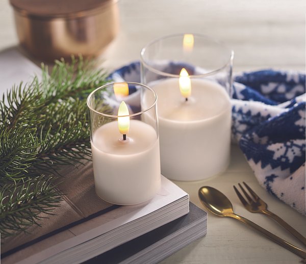 LED-Wachskerze im Glashalter Mudest