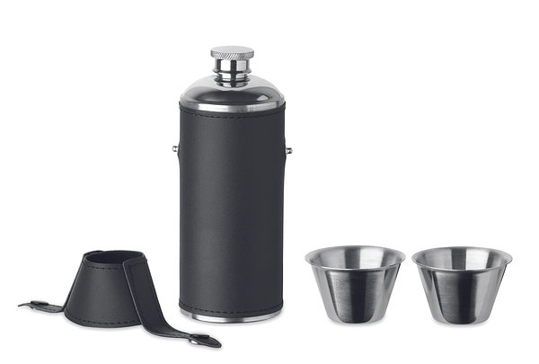 Flasche mit Schnapsbechern Dold