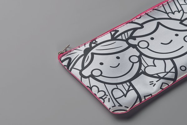 Schlampermäppchen mit Stiften Giafenian