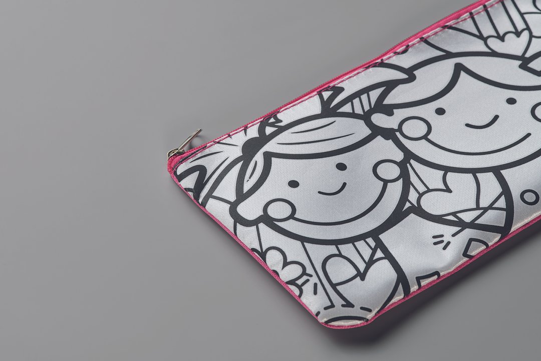 Schlampermäppchen mit Stiften Giafenian