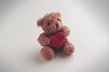 Teddybär mit Herz Inelych