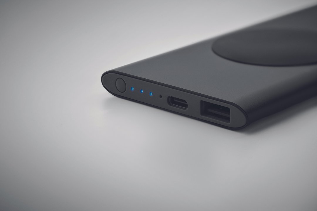 Powerbank mit Ladestation 15W Fadrik