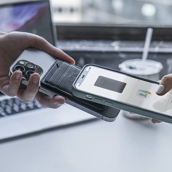 Iné Mini NFC Wallet Recycled Leather Luren