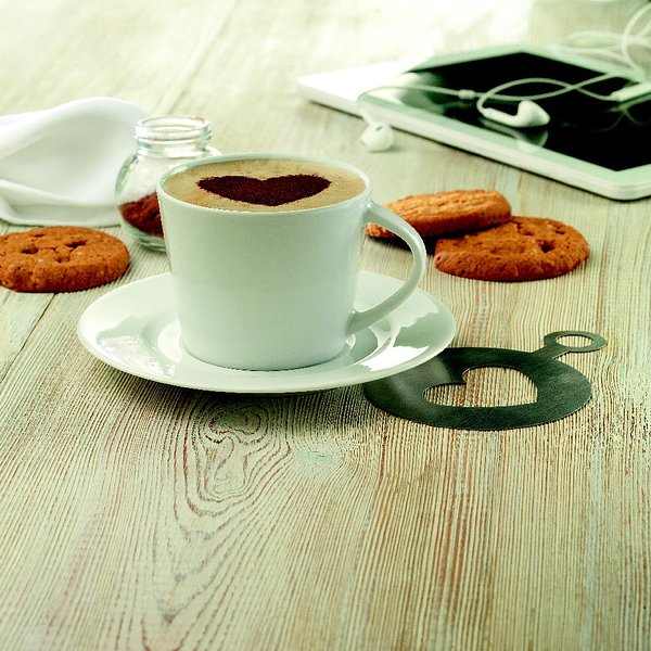 Cappuccino Tasse und Untertasse Waraiteie