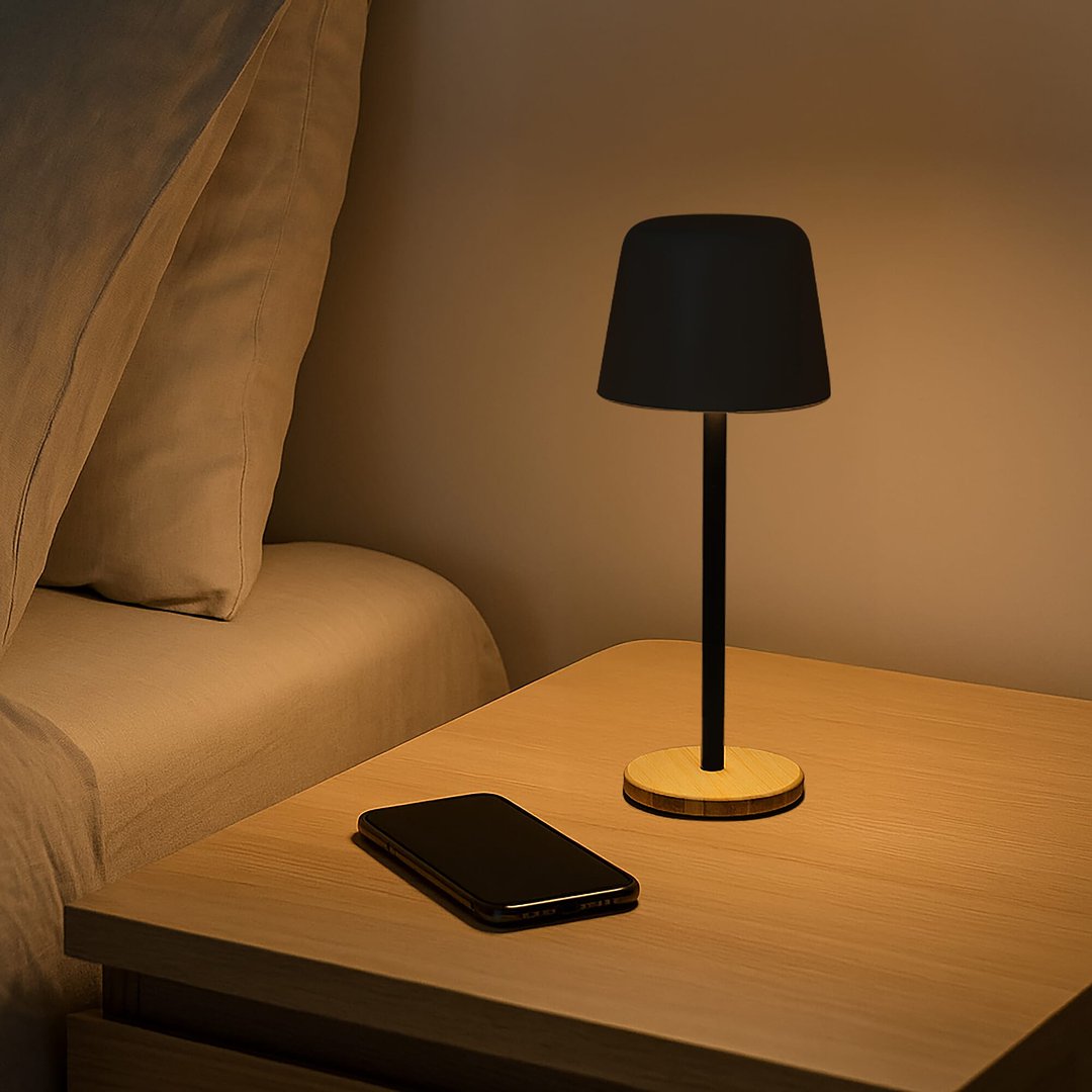 Solis Dimmbare Tischlampe mit Bambusfuß Anigni