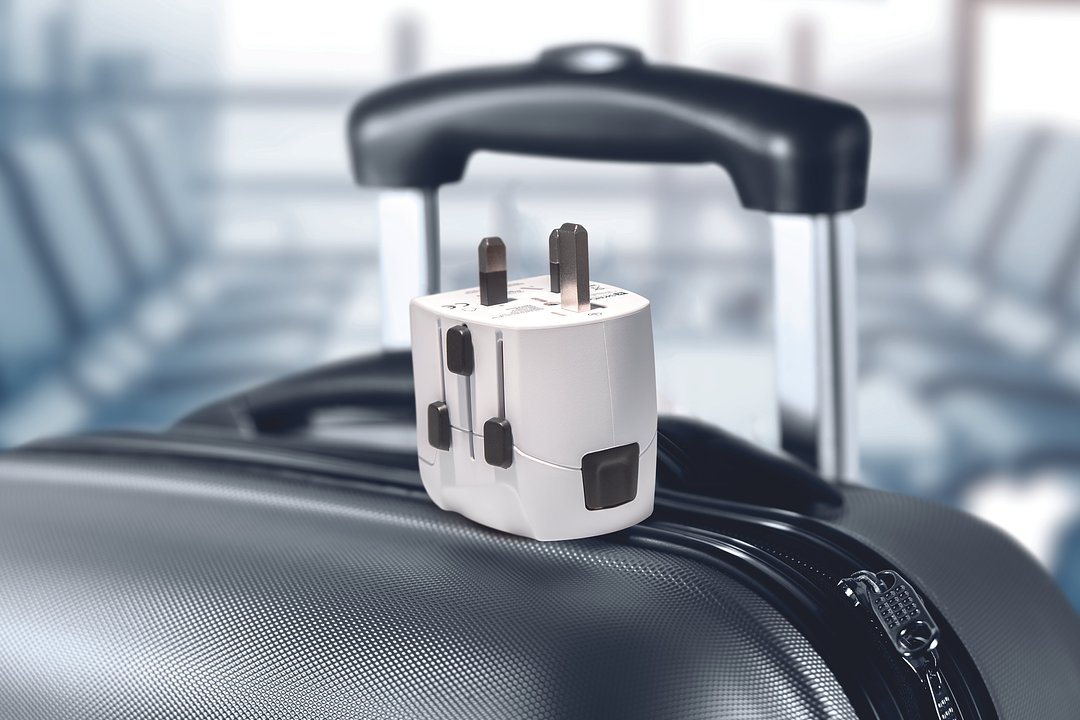 PRO Light 2x USB. 3-pole Benis