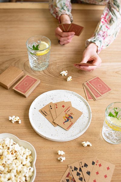 Kartenspiele aus recyceltem Papier Raminat