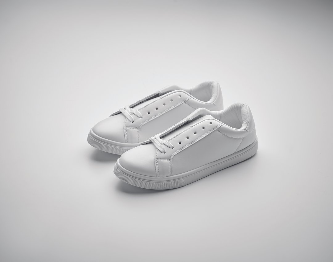 Sneakers aus PU Gr. 37 Fadivas